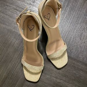 Gold Windsor heels